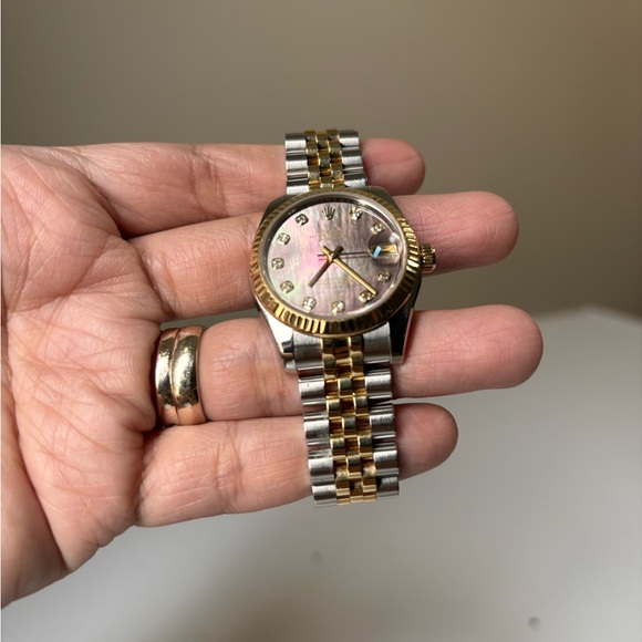 Rolex 2017 31mm jubilee black mother of pearl (RARE) - Picture 6 of 7